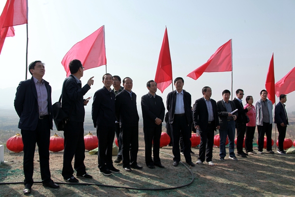 观摩子干村农业一体化建设项目.JPG