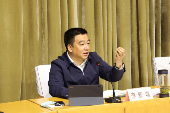 4月22日,原平代表团在该市市委多功能会议厅举行分团会议,讨239.png