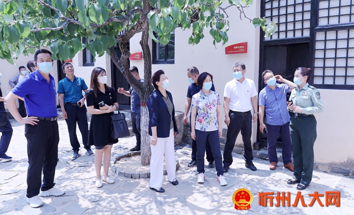 6中共中央旧址参观_副本.jpg