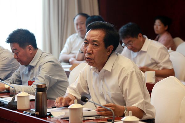 13繁峙县人大常委会主任赵琦发言.JPG