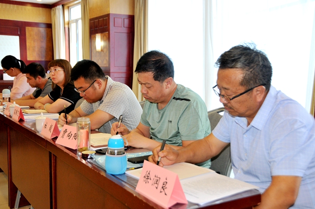 2参会人员DSC_9515_看图王_副本.jpg