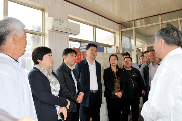 4调研组一行在忻府区二十里铺卫生院进行实地调研.JPG
