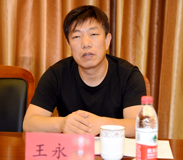 市人大常委会教科文卫工委主任王永秀发言_副本.jpg
