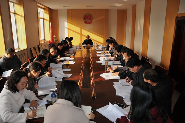1召开座谈会.JPG