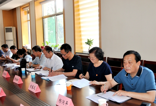 3参会人员 (1)_看图王_副本.jpg