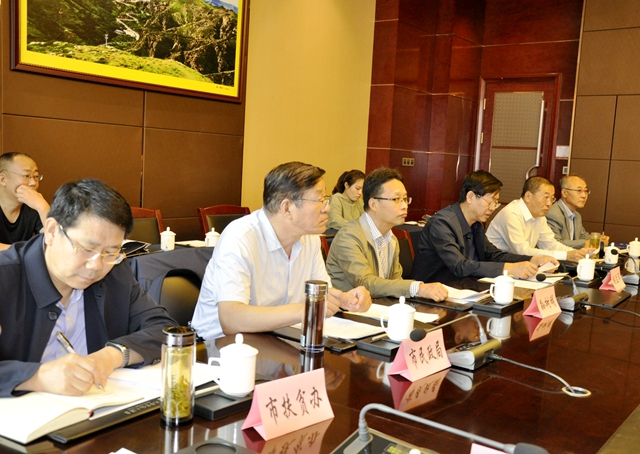 参会人员_副本.jpg