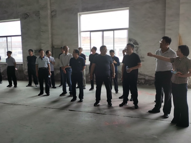 检查组一行在鑫丰盛农业科技有限公司检查.jpg